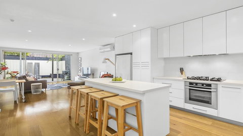 Boutique Stays - Port Haven - Holiday Find 1