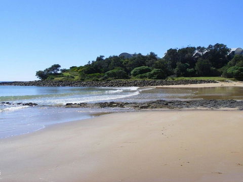 Bowery Beach House - Spacious Family Accommodation - Holiday Find 2