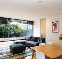 Bradman Modern Style a Walk to MCG Swan St CBD - Holiday Find