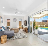 Brand New PRIZE HOME 50m path to beach - Holiday Find