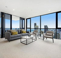 BRAND NEW Qube Broabeach Luxury 2 Bedroom - Holiday Find