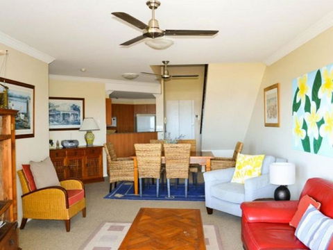 Breakers 1/10 - Holiday Find 1