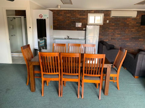 Bridge Street Motor Inn - Holiday Find 2