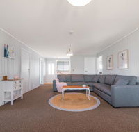 Bridport Holiday House - Holiday Find