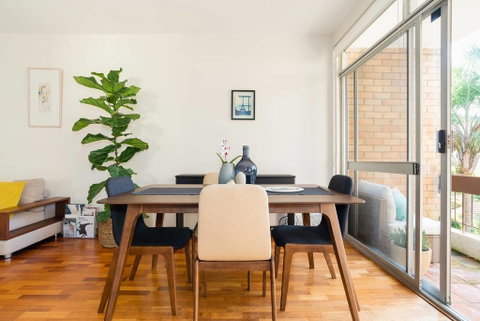 Bright And Spacious Apartment Near Bronte Beach - Holiday Find 3