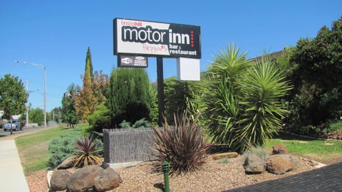 Bristol Hill Motor Inn & Peppa's Licensed Restaurant - Holiday Find 0