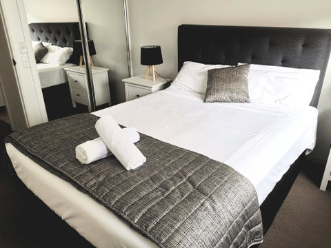 Broadbeach Private Apt With CHA - Holiday Find 2