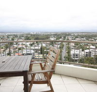 Broadwater Shores Waterfront Apartments - Holiday Find