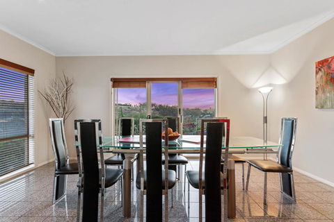 Bulla Hill Villas - Melbourne Airport - Holiday Find 2