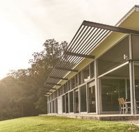 Bundaleer - Architect designed stunning views - Holiday Find