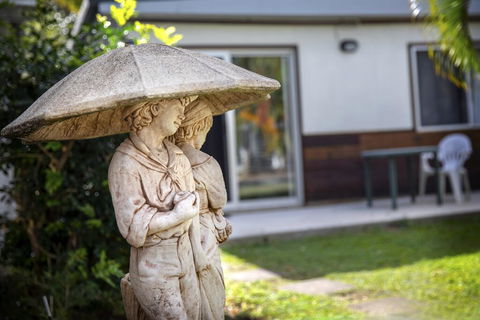 Bush Village Holiday Cabins - Holiday Find 1