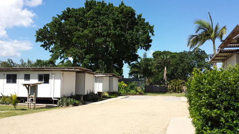 Bushchooks Travellers Village - Holiday Find 3
