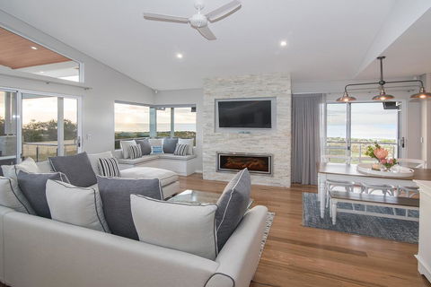 Busselton Beach House - Holiday Find 1