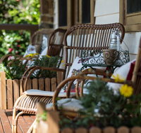 Buttercup Hill - Holiday Find