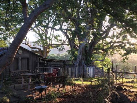 BYRON BAY New! SUNSET COTTAGE - Holiday Find 1