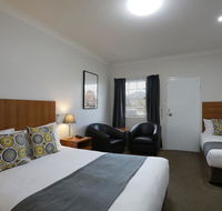 Cadman Motor Inn and Apartments - Holiday Find