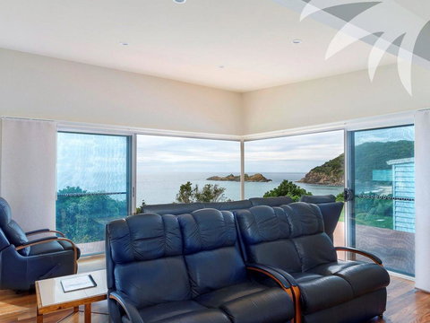 Cair Paravel At Seal Rocks - Holiday Find 3