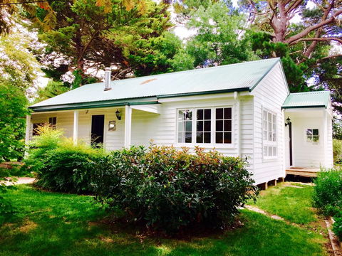 Cairnie Country Cottage - Holiday Find 0