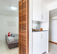 Cairns Esplanade Apartment - Holiday Find