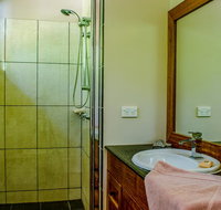 Cairns Homestead A Peaceful Getaway - Holiday Find