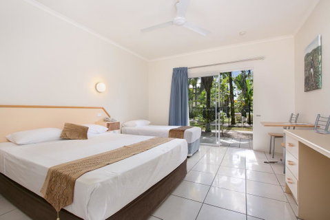 Cairns Rainbow Resort - Holiday Find 2