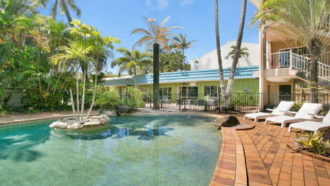 Cairns Rainbow Resort - Holiday Find 3