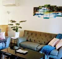 Camelias Boutique Cottage in Dianella - Holiday Find
