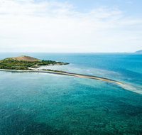 Camp Island Lodge - Holiday Find