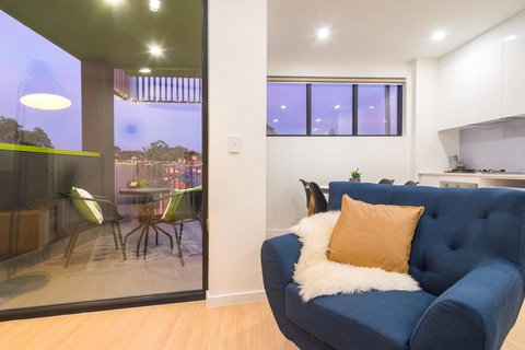 Canopy @ 44-Minutes From The CBD, Train And Cafes - Wifi - Nespresso - Amenities - Holiday Find 3