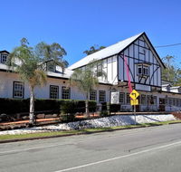 Canungra Hotel - Holiday Find