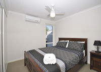 Book Middlemount Accommodation Vacations Holiday Find Holiday Find
