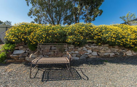 Captain Rodda's Cottage - Holiday Find 3