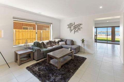 Captains Hideaway - Jetty Berth And Pet Friendly - Holiday Find 3