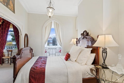 Captains Retreat Apartments And Cottages - Holiday Find 1