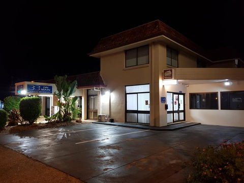 Caravilla Motor Inn - Holiday Find 0