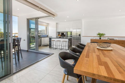 CASABLANCA - DROMANA - Holiday Find 1