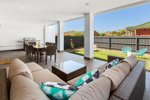 CASABLANCA - DROMANA - Holiday Find 3