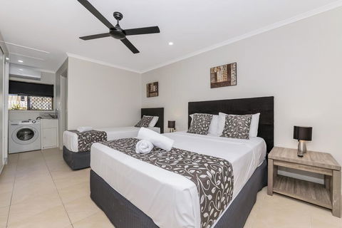 Cascade Motel In Townsville - Holiday Find 1