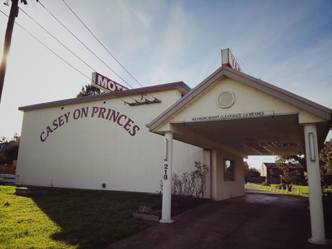 Casey On Princes Motel - Holiday Find 0