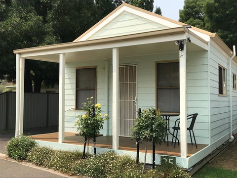 Castlemaine Central Cabin & Van Park - Holiday Find 2