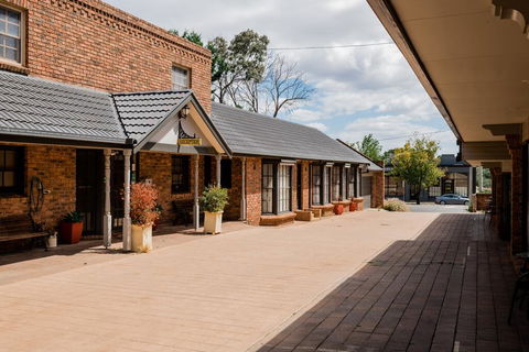 Castlemaine Colonial Motel - Holiday Find 1