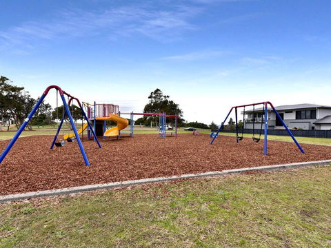 Caves Luxury Beachside Escape - Literally Across The Road From Surf Club - Holiday Find 1