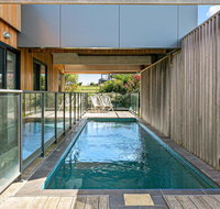 Cayley - Holiday Find