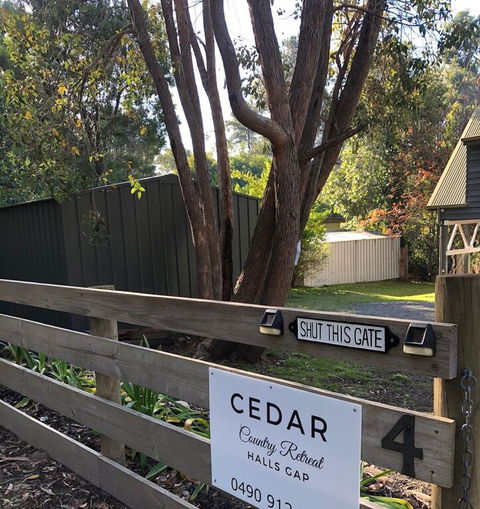 Cedar Country Retreat - Holiday Find 3