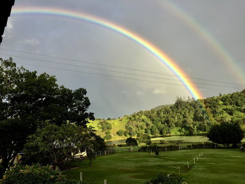 CedarBrae Country Stay - Holiday Find 1