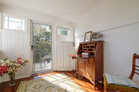 Central Cottage - Holiday Find 3