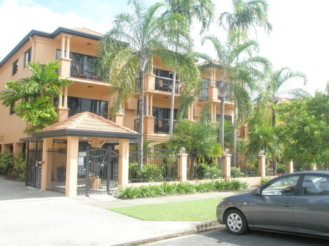 Central Plaza Apartments - Holiday Find 0