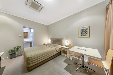 Cessnock Motel - Holiday Find 0