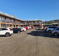 Cessnock Vintage Motor Inn - Holiday Find