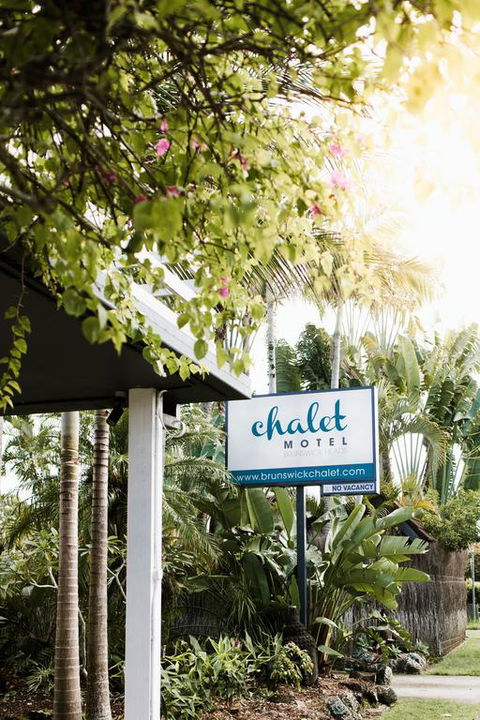 Chalet Motel Brunswick Heads - Holiday Find 3